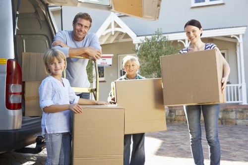 Screen-reader compatible service page for Croydon removals