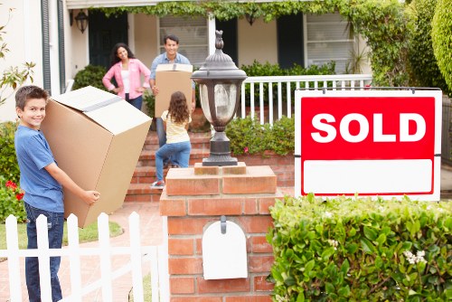 Croydon house move with packed boxes and furniture transport