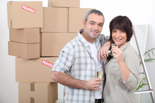 Local movers navigating access and parking in Croydon